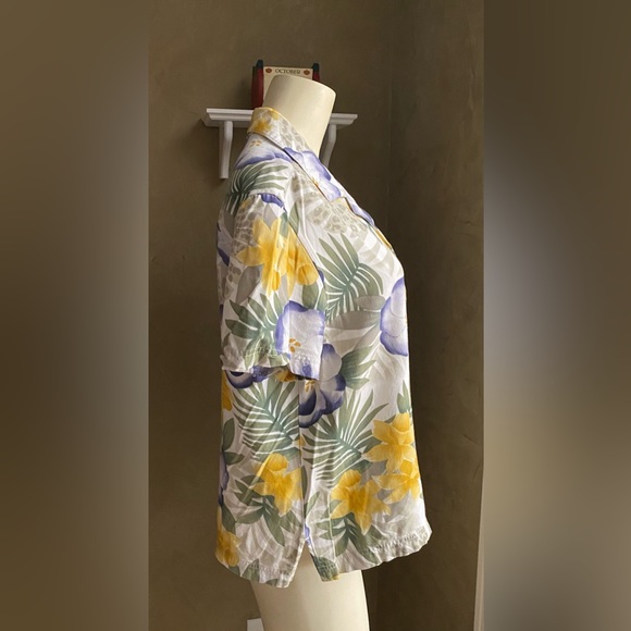 Island Traders Hawaiian Shirt Womens Size L Rayon Multicolor Floral Short Sleeve - Picture 2 of 7